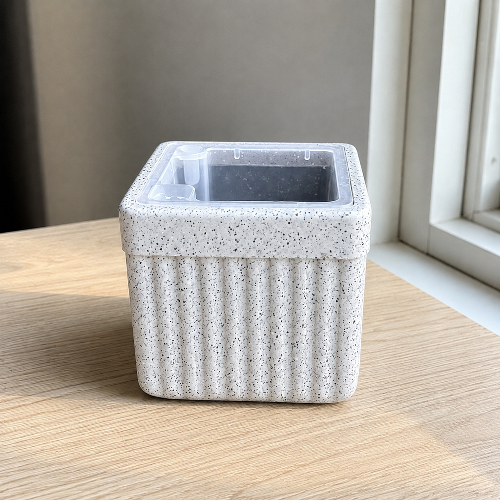Roto Pillar Self-Watering Planter
